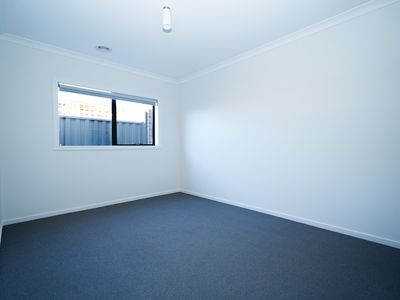 54 Follett Boulevard, Clyde