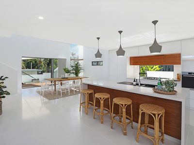 17 Palm Drive, Mooloolaba