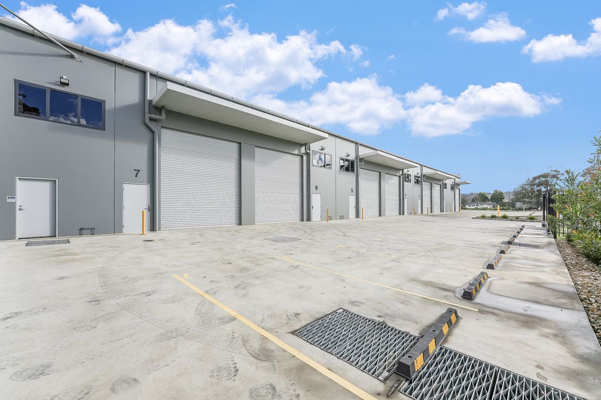 16 Drapers Road, Braemar