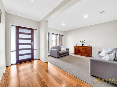 18 Eltham Parade, Wyndham Vale