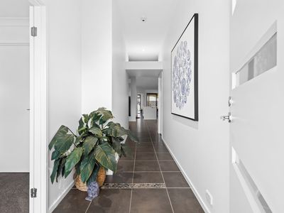 6 Demby Crescent, Wakerley