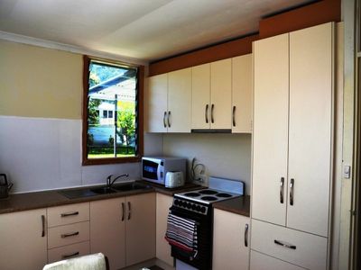 82 Lakeside Avenue, Mount Beauty
