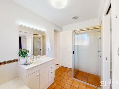 5 Carling Court, Dubbo