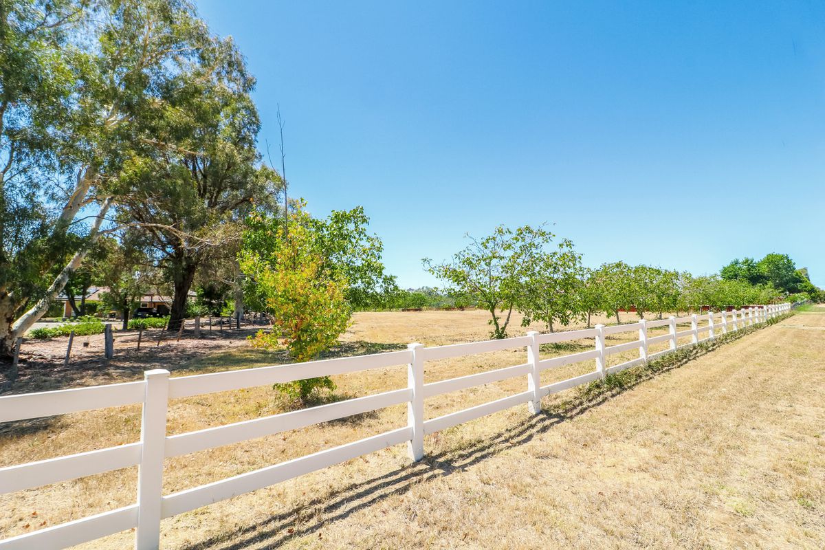 43 Monkey Gully Road, Mansfield