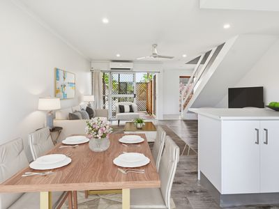 6 / 3 MAYTOWN CLOSE, Manoora