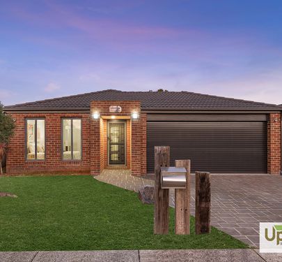 11 Omega Street, Carrum Downs