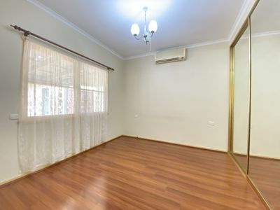 12 Bernard Street, Westmead