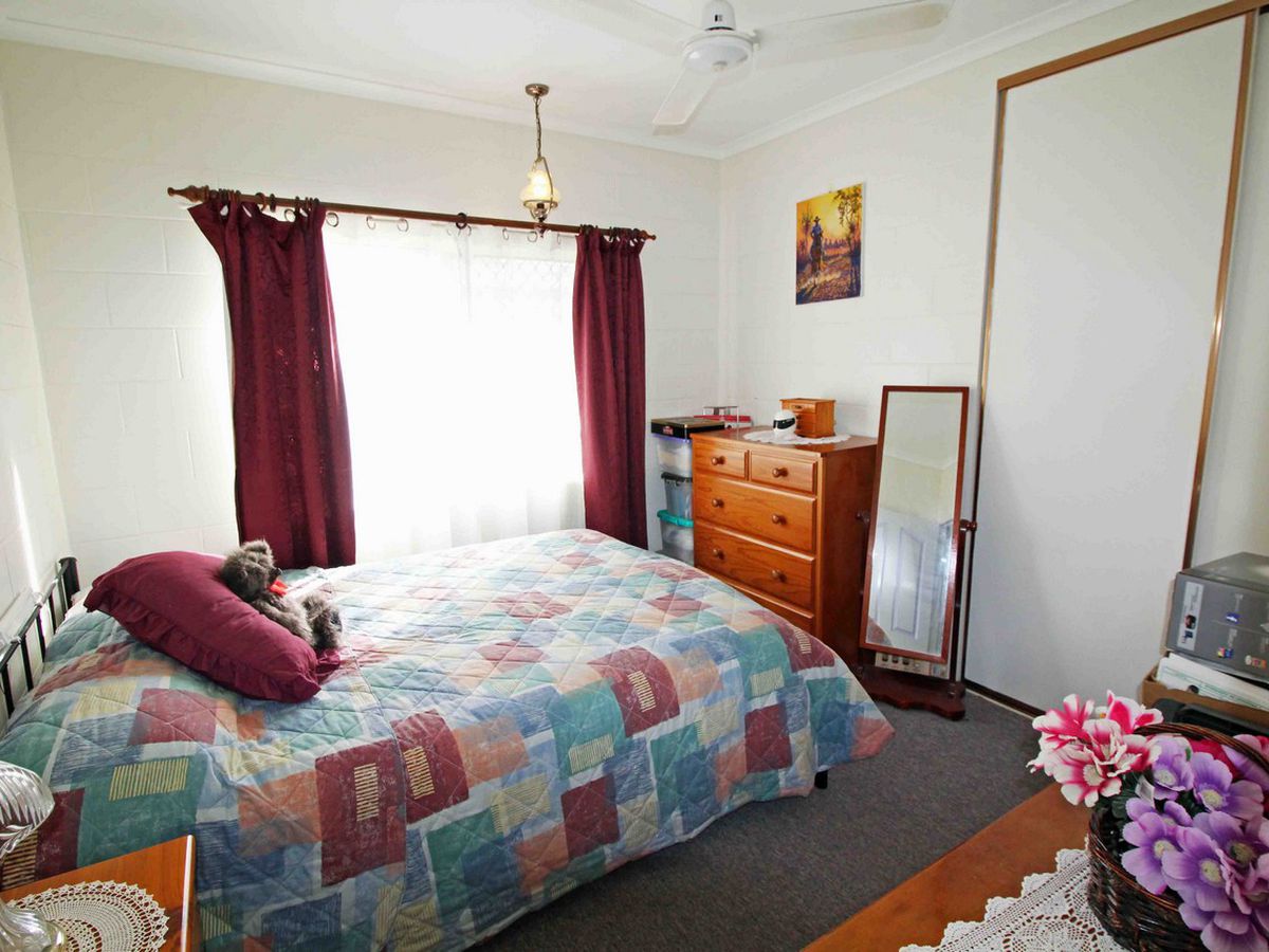 10 Horsley Close, Atherton