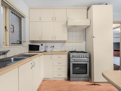 2 Bates Loop, Lockridge