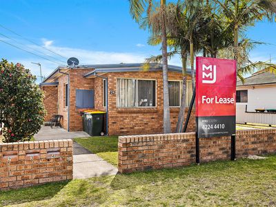 2 / 24 Addison Avenue, Lake Illawarra