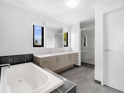 12A Maud Street, Birkdale