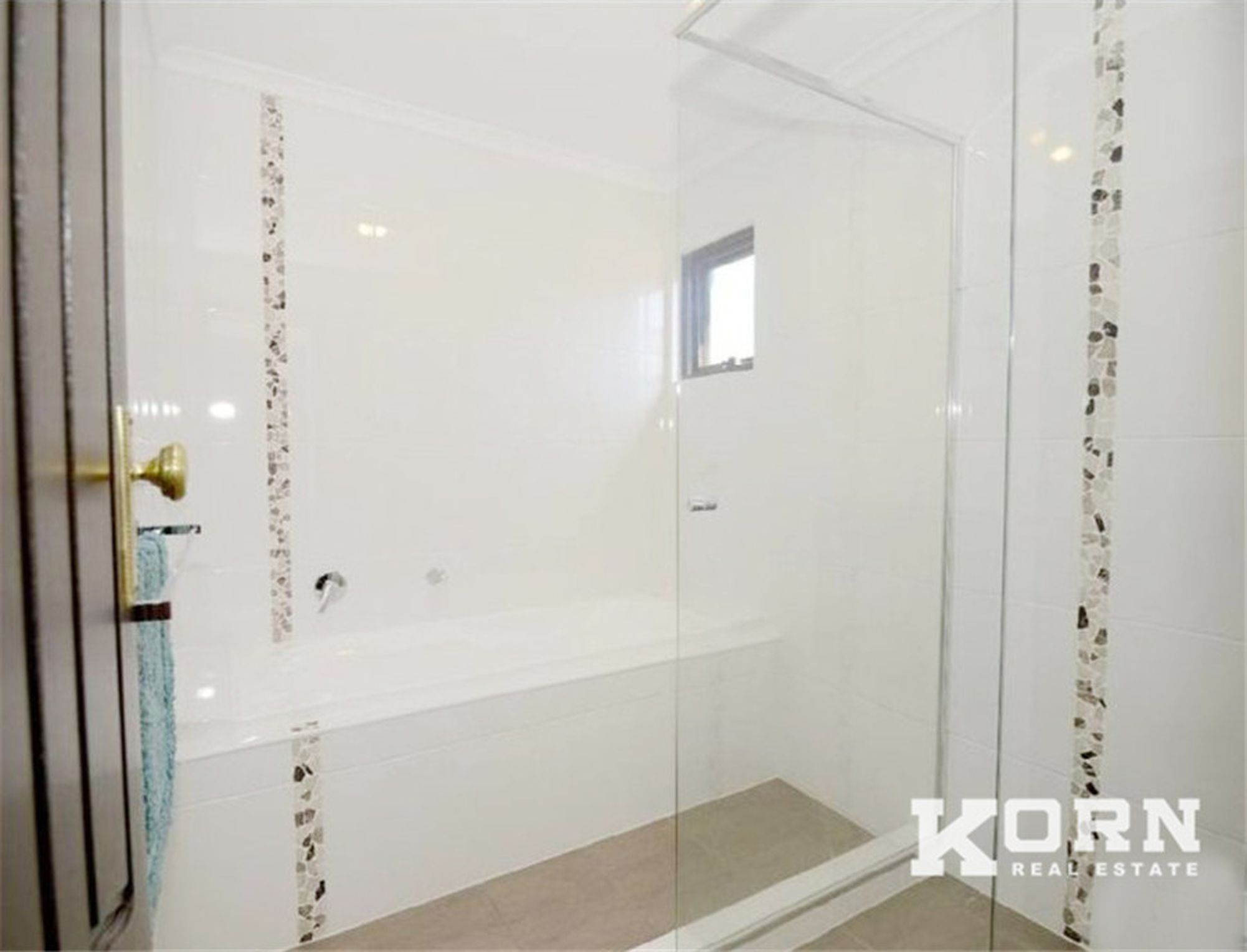 8 Heron Way, Hallett Cove