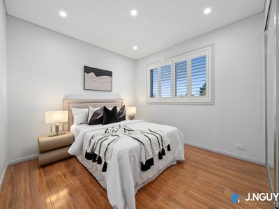 6 Meadows Road, Cabramatta West