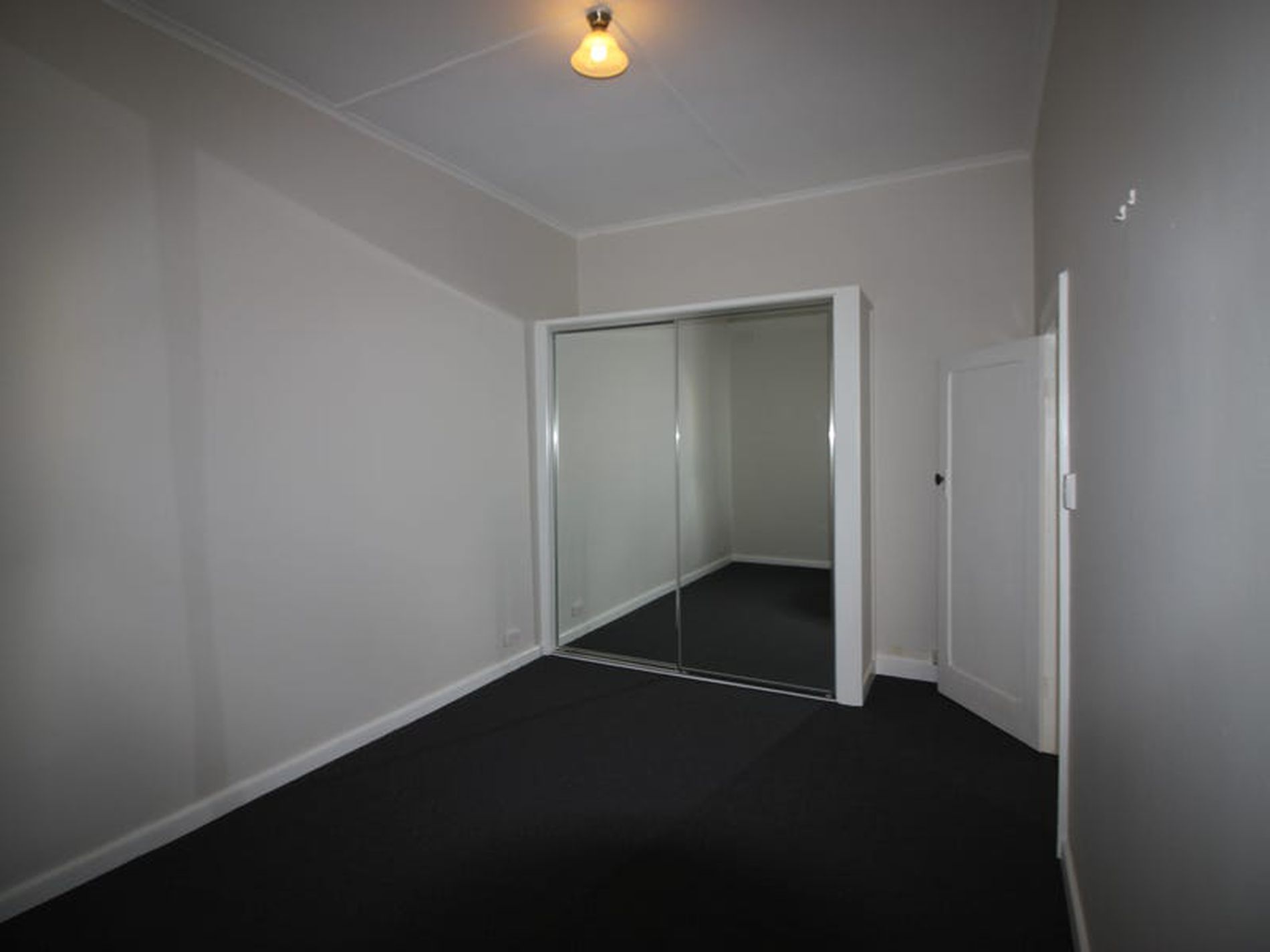 1 / 12 Thomas Street, Geelong West