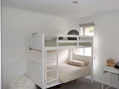 39 Kingfisher Circuit, Eden