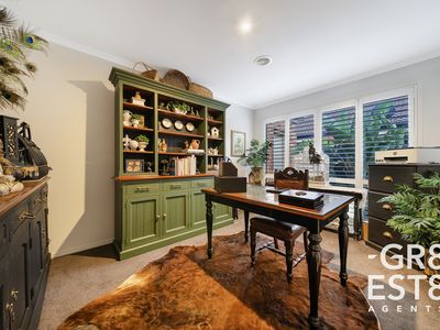 22  Beauford Avenue , Narre Warren South