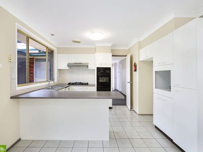 2 Serrata Place, Cordeaux Heights