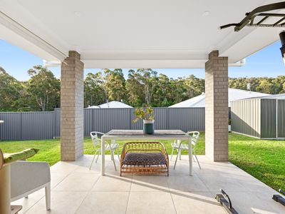 4 MCKENZIES CRESCENT, Malua Bay