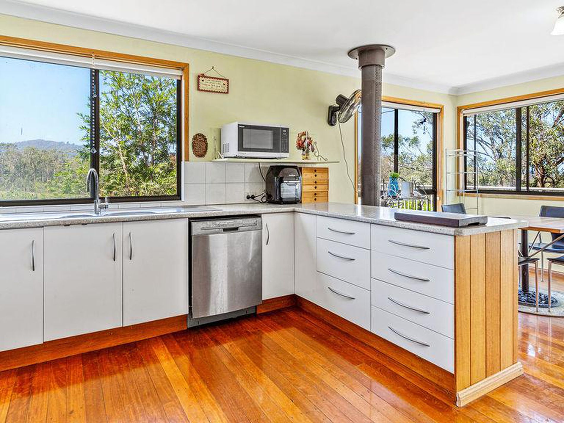 499 Avalon Road, Dyers Crossing