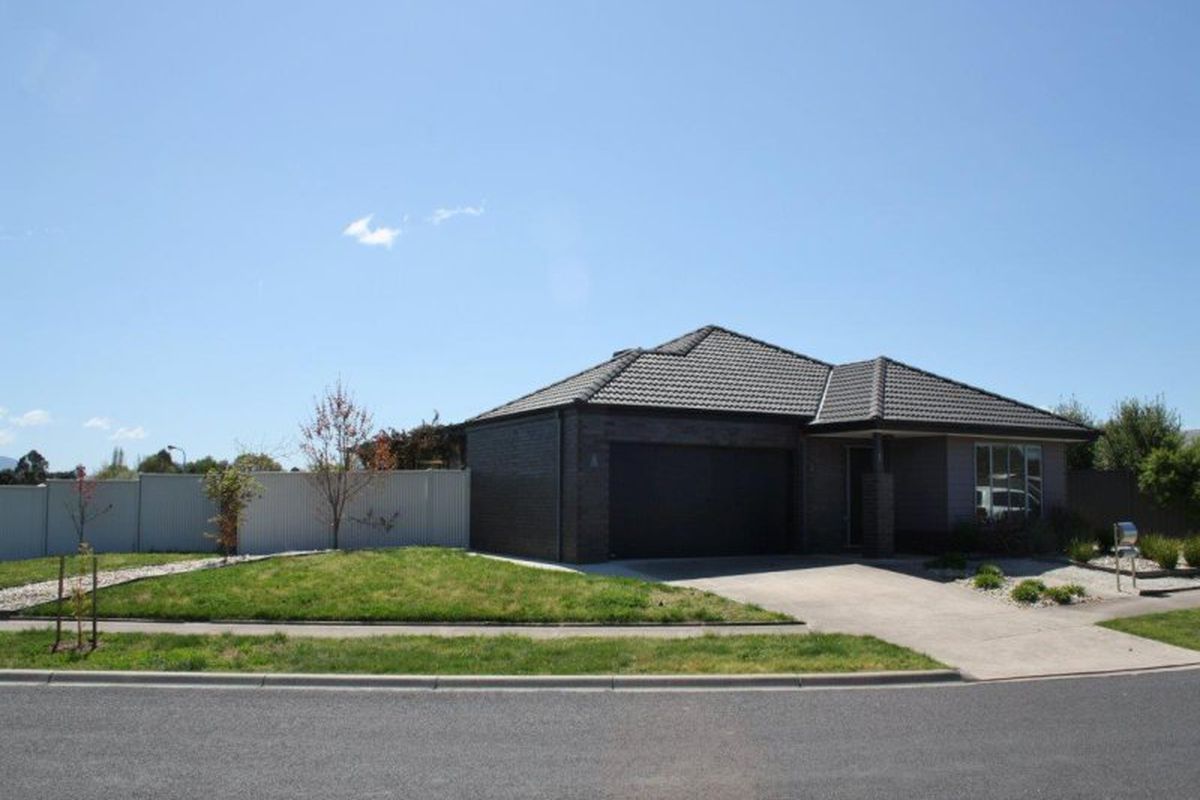 1 Broadbent Court, Mansfield