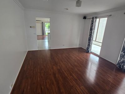 7 Amity Way, Cranbourne West