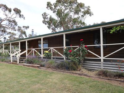 26 Barnoolut Road, Moorak