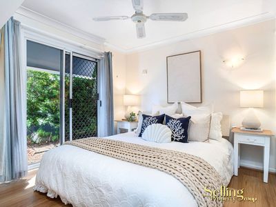 16B Oak Avenue , Surfers Paradise