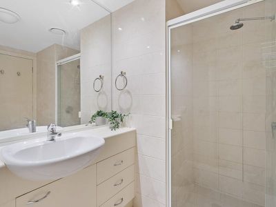 11 / 321 Main Street, Kangaroo Point