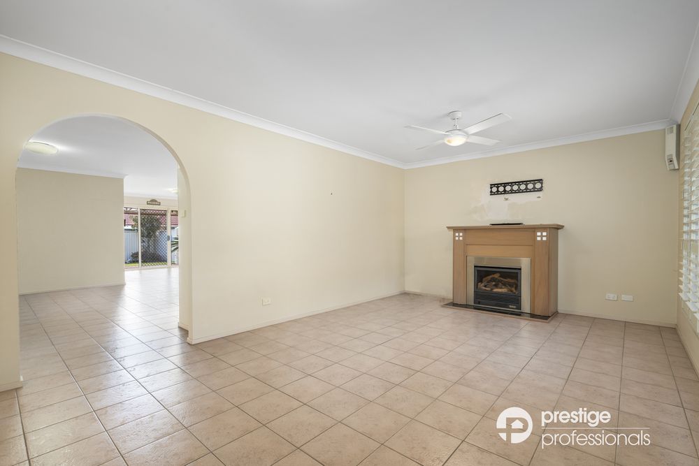 23 Somercotes Court, Wattle Grove
