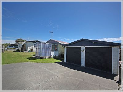 8 Hart Street, Foxton Beach