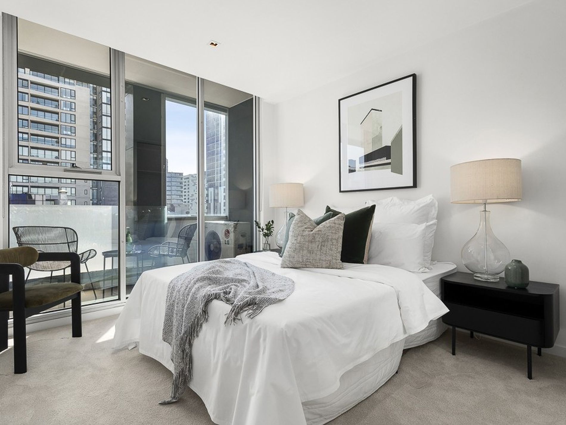 402/200 Toorak Road, South Yarra
