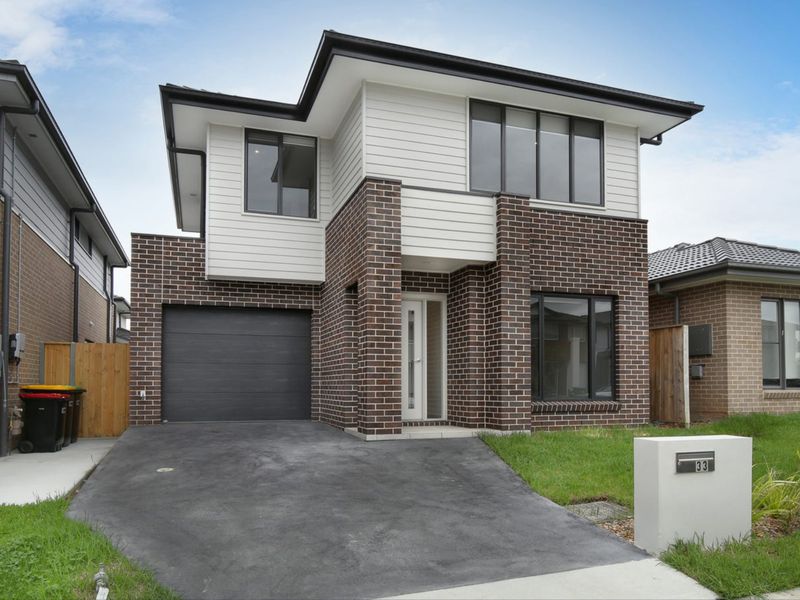 33 Parade Road, Leppington