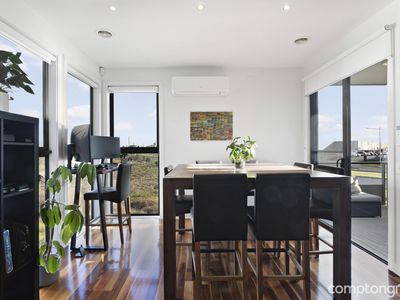 17 Sunset Drive, Williamstown