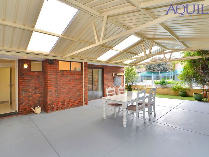 27 Abbott Way, Swan View