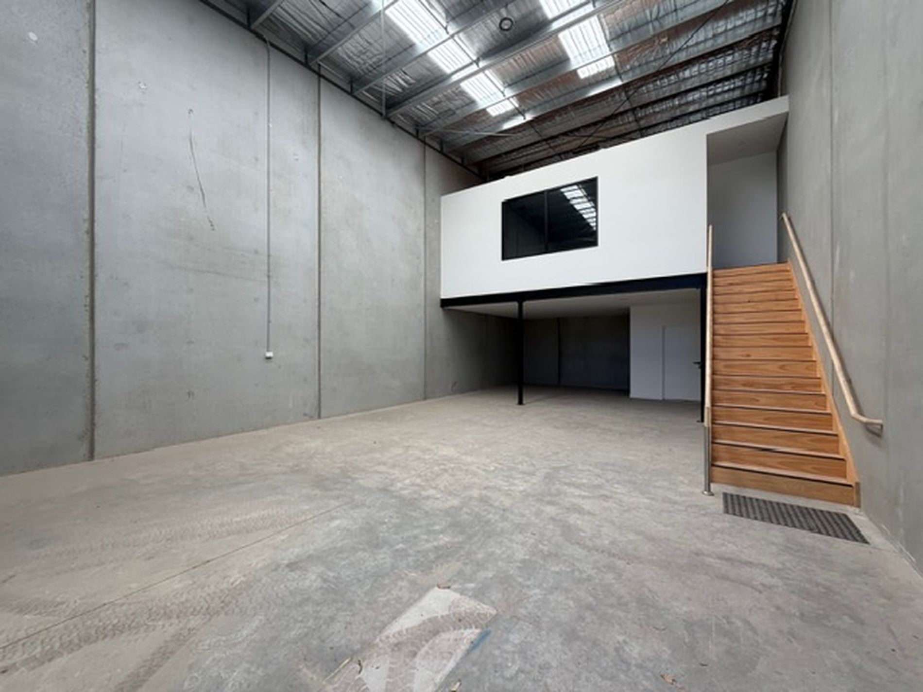 4 Moonah Circuit, Brooklyn