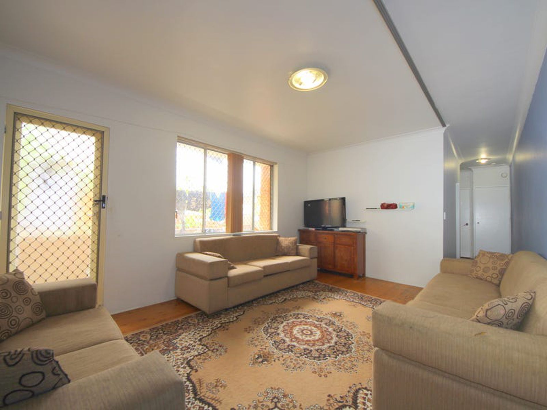 2 / 13 Hillard Street, Wiley Park