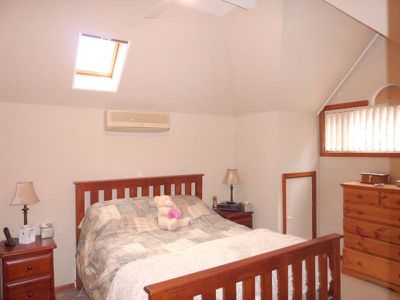 1B Barry Ave, Mortdale