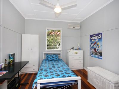 6 Welsby Street, North Booval