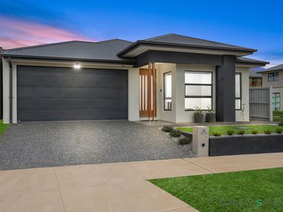 34 Waterfern Street, Fraser Rise