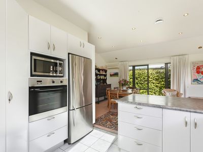 5 Di Pierri Way, The Wood