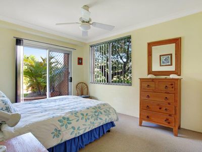 2 / 21 Beach Road, Hawks Nest