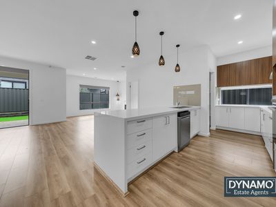 612 Grand Boulevard, Craigieburn