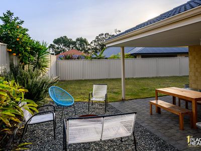 6 Kendale Way, Meadow Springs