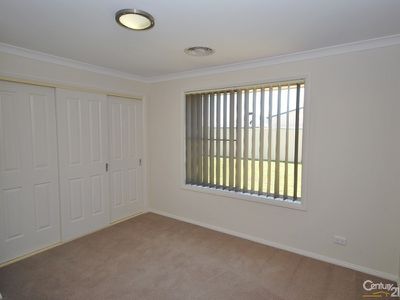 17 William Farrer Drive, Dubbo