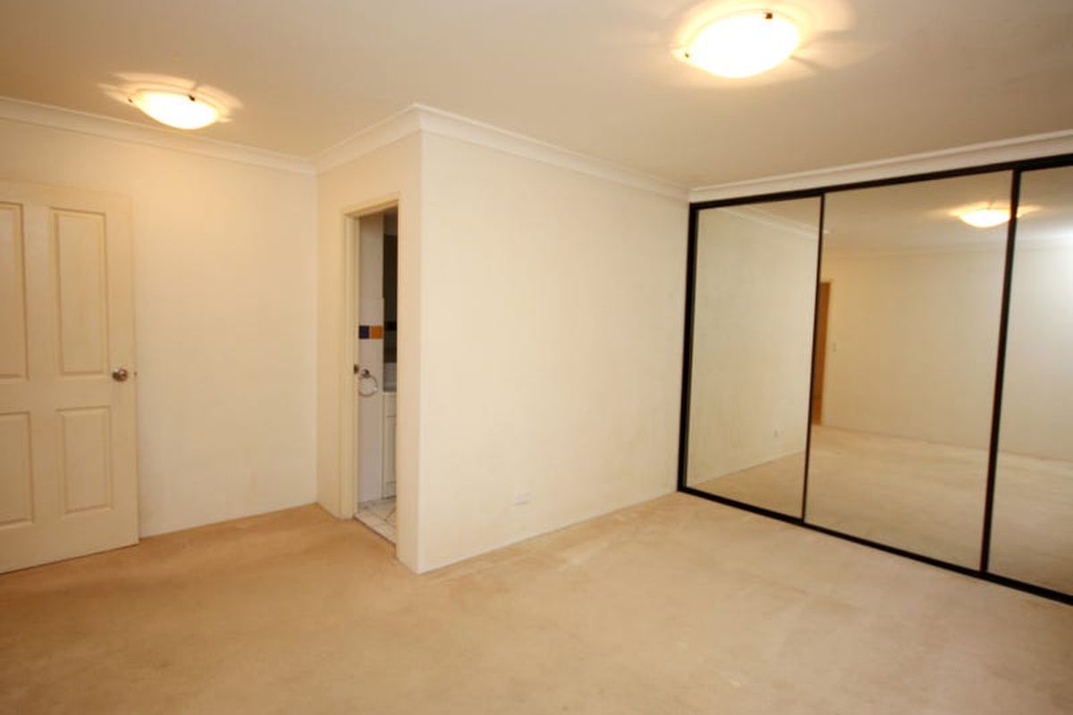 7 / 8-12 Hornsey Road, Homebush West