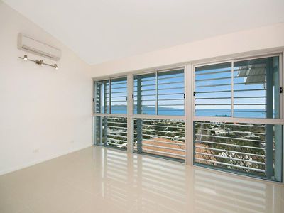 1 / 21 Hillside Crescent, Townsville City