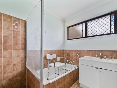 18 Overton Court, Crestmead