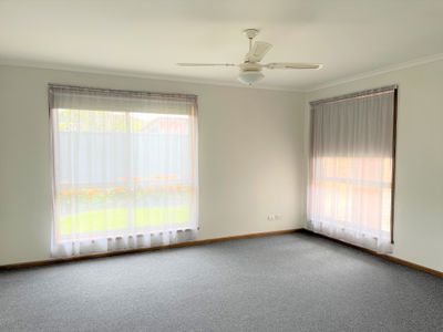 2 / 4 Margaret Street, Werribee