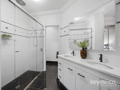 2 Harrington Court, Douglas