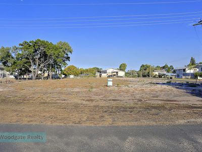 16 Oak Street, Woodgate